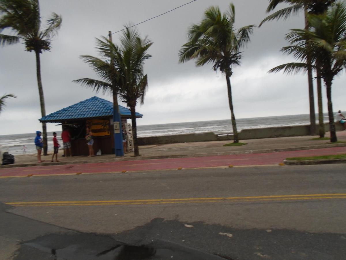 Apartamento em Mongaguá, Frente ao Mar Exterior foto